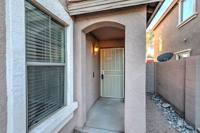 553 E Bradstock Way-5