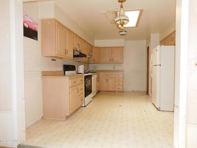 1528 Latham Ave, Lima, OH 45805 - photo 4