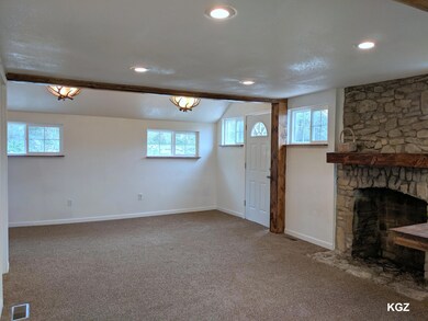Living/Dining Area