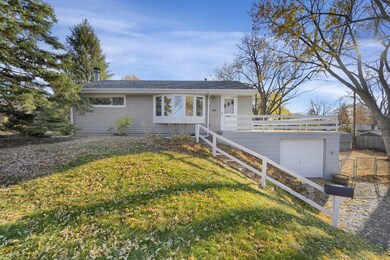 1001 W 80 1/2 St, Bloomington, MN 55420 - photo 5