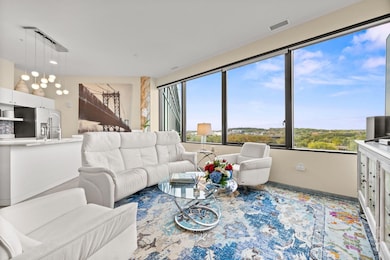 Cloud 9 at Sky Flats unit 918, Minnetonka, MN 55343 - photo 3