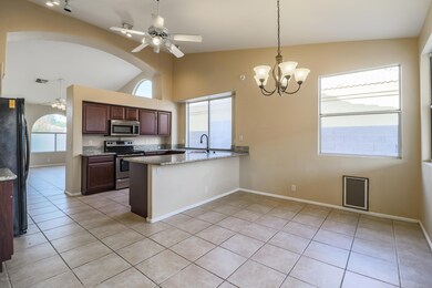 Eat-in Kitchen