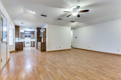 1531 E Reno Rd, Azle, TX 76020 - photo 6