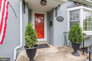 400 Skyhill Rd, Alexandria, VA 22314 - photo 3
