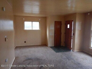 LIVING ROOM (2)