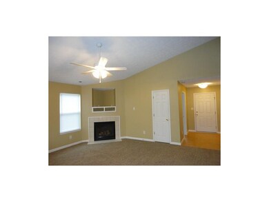 2465 Monarchy Ln, Greenwood, IN 46143 - photo 2
