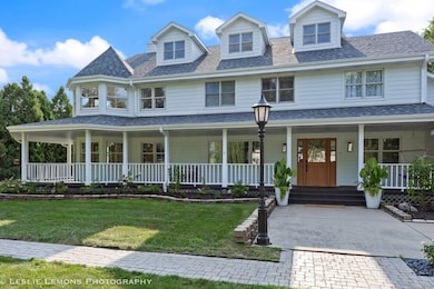 8S452 Bell Dr, Naperville, IL 60565 - photo 2