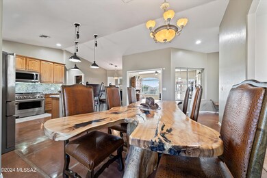 11-Dining Area