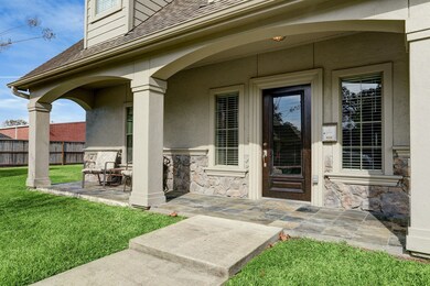 Great size front porch