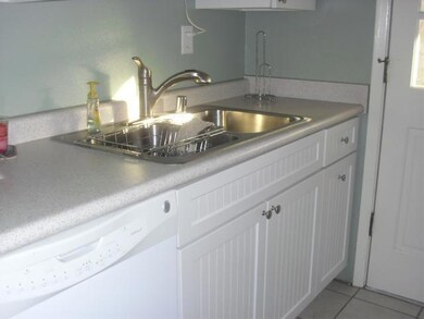 1503 Vanderbilt Dr, El Paso, TX 79935 - photo 3