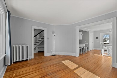17 Bradford Ave, Newport, RI 02840 - photo 4