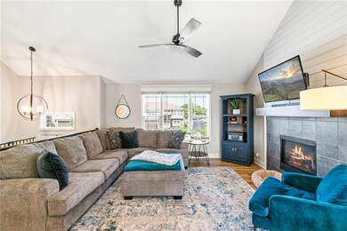 811 S Sunset Ln, Raymore, MO 64083 - photo 7