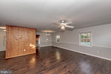 15751 Pointer Ridge Dr, Bowie, MD 20716 - photo 6