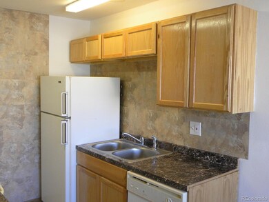 High Hollows unit 230, Aurora, CO 80012 - photo 4