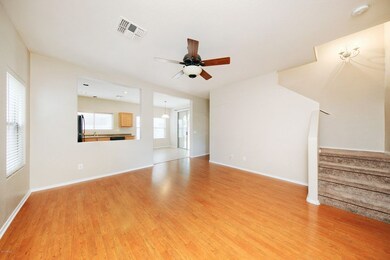 1214EVermontDr003