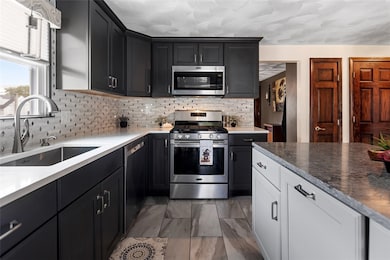 18 Lyman Ave, Johnston, RI 02919 - photo 6