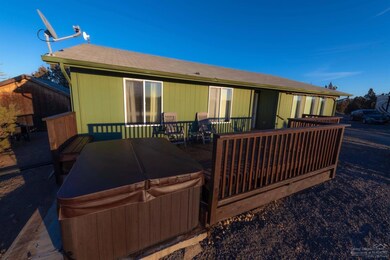 24415 Dodds Rd, Bend, OR 97701 - photo 2