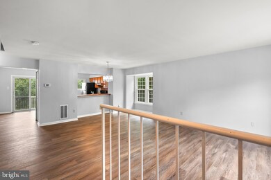 14101 Oakpointe Dr, Laurel, MD 20707 - photo 3