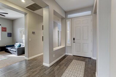 3117 E Cullumber St-7