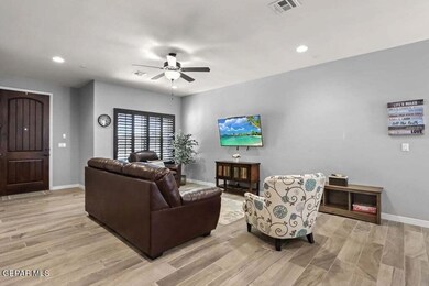 13748 Newton Ct, Horizon City, TX 79928 - photo 7