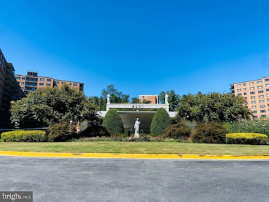 The Towers unit 622E, Washington, DC 20016 - photo 2