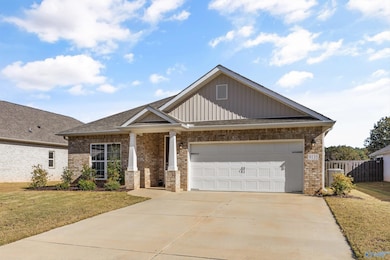 9135 Monteagle Blvd, Owens Cross Roads, AL 35763 - photo 2