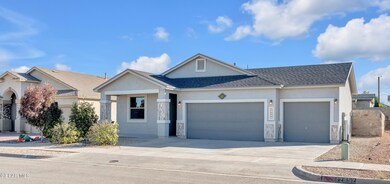 12852 Cruiser Ct, El Paso, TX 79928 - photo 2