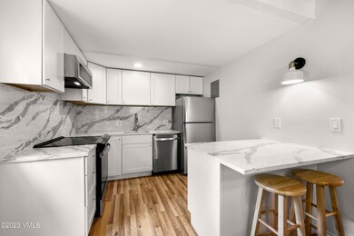 2487 Chamonix Lane 38