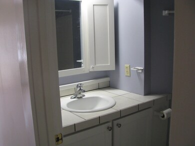 35 E Bow St, Franklin, NH 03235 - photo 7