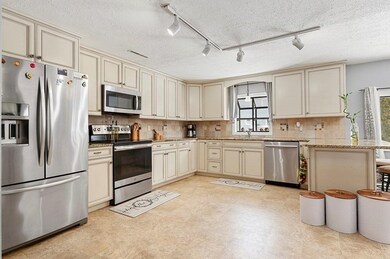 257 Forest St, Methuen, MA 01844 - photo 5