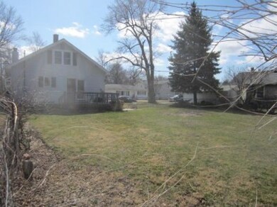 305 W 11th St, La Porte, IN 46350 - photo 4