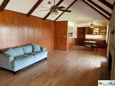 112 Nichols Dr, San Marcos, TX 78666 - photo 6