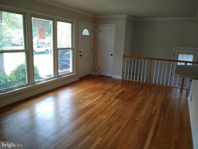 8126 Gavin St, New Carrollton, MD 20784 - photo 5