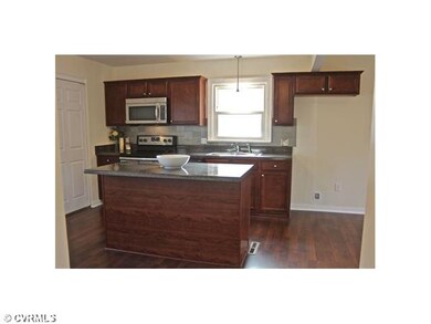 Kitchen - Spacious open kitchen with island for mo