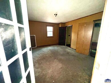 925 S 16th St, Terre Haute, IN 47807 - photo 7