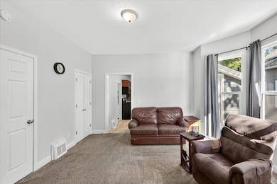 1093 4th St E, Saint Paul, MN 55106 - photo 6