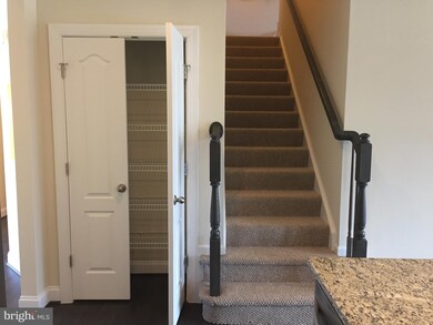 20226 Huntington Ct, Hagerstown, MD 21742 - photo 6