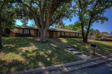 1203 Crowley Rd, Arlington, TX 76012 - photo 2