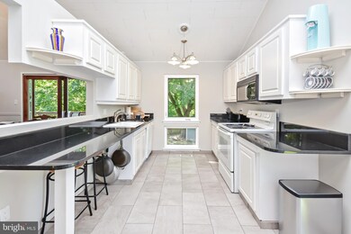 10202 Quayle Ct, Manassas, VA 20109 - photo 7