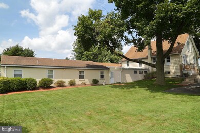 44 Quarry Rd, Leola, PA 17540 - photo 2