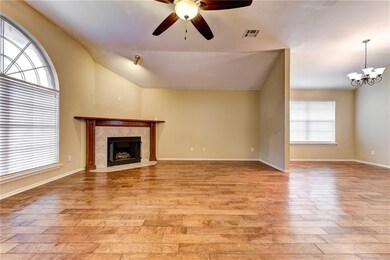 4105 Goshawk Dr, Norman, OK 73072 - photo 4