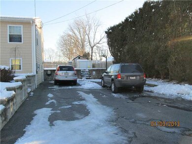 22 Colonial Dr, Warren, RI 02885 - photo 2