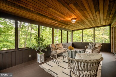 5909 Kelley Ct, Alexandria, VA 22312 - photo 2