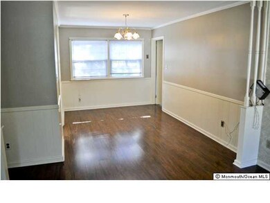 9 Cherry Tree Ln, Middletown, NJ 07748 - photo 2