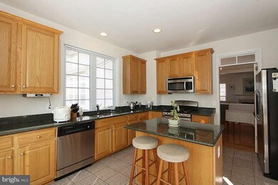 12347 Brown Fox Way, Reston, VA 20191 - photo 4