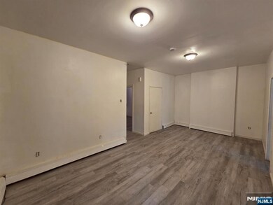 20 N 7th St unit 1st floor, Paterson, NJ 07522 - photo 4