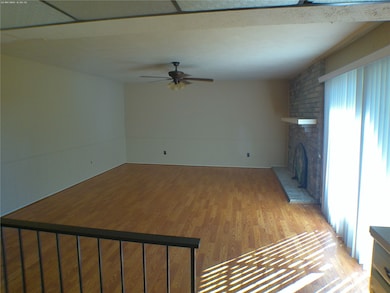 15823 Ironside Hill Dr, Houston, TX 77053 - photo 4