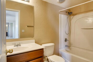 930 W Aspen Way Gilbert AZ-large-008-10-