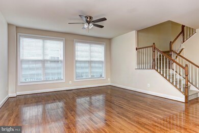 42713 Ashburn Tillett Dr, Broadlands, VA 20148 - photo 4