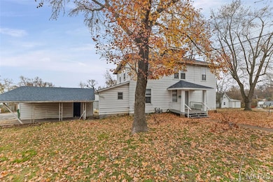 237 Maple St, Chester, IL 62233 - photo 3